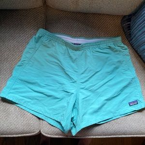 Patagonia baggies 4.5" inseam